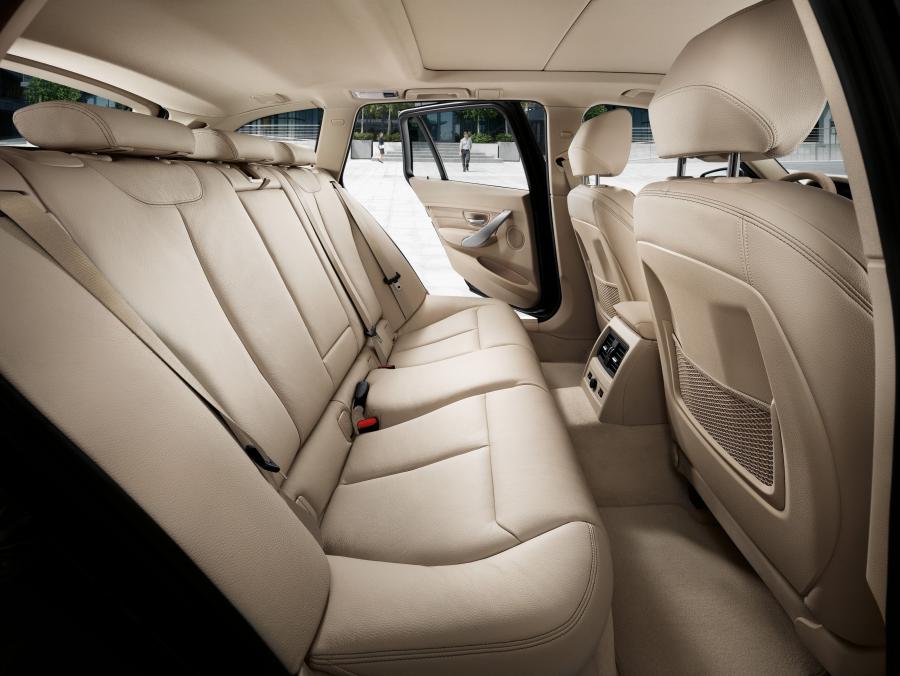  BMW 3-Series Touring 2013 года  (фото 6 из 23)